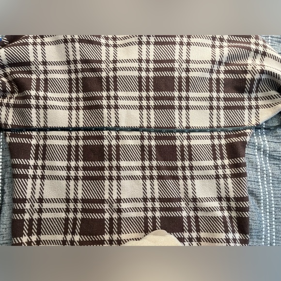 Sweater - Picture 2 of 4